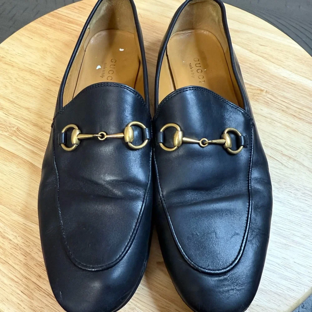Gucci women’s loafer with Horsebit. - Picture 3 of 15
